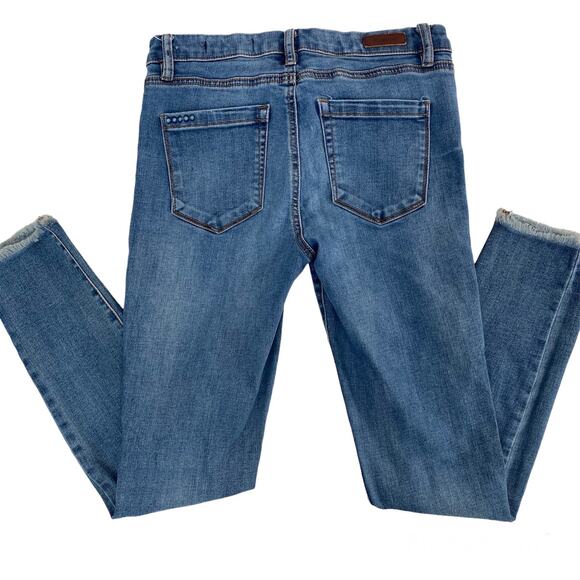 BlankNYC Frayed Hem Jeans Crop Skinny Raw Distressed Denim Size 26 06t-1699LT - Picture 2 of 13